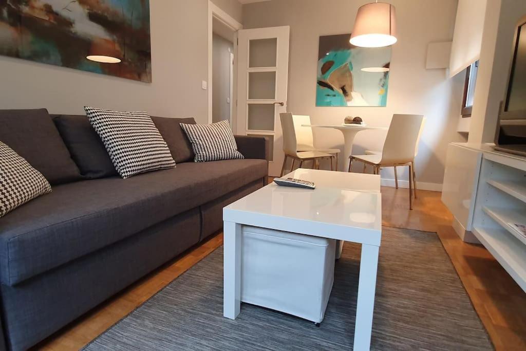 Moderno Apartamento En El Centro. El Carmen Wifi Хіхон Екстер'єр фото
